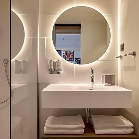 Hampton By Hilton Airport 3* Lyon