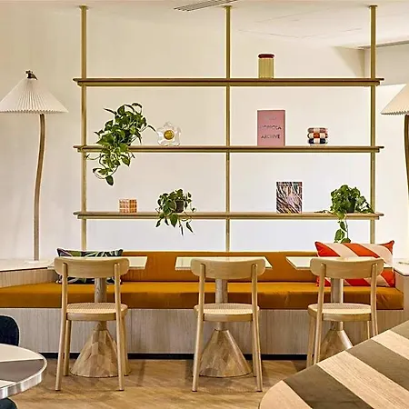 Hampton By Hilton Airport 3* Lyon
